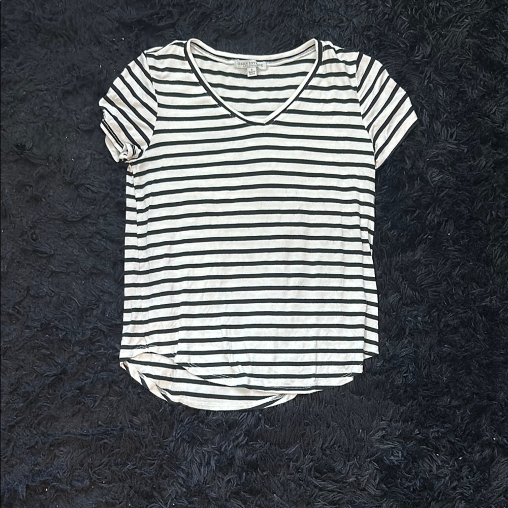 Green Envelope Fitted Black and White Short Sleeve Tee